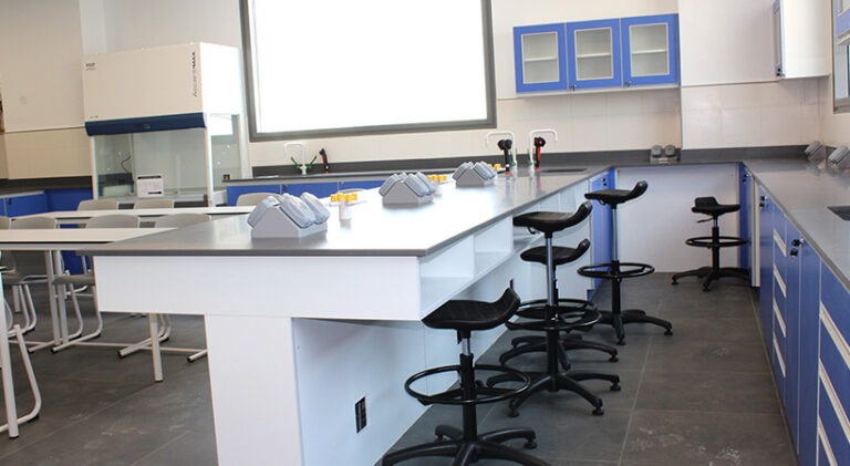 DT lab furniture for schools UAE